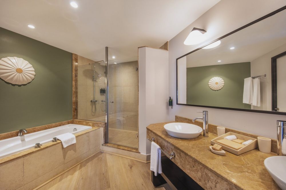 2-Bedroom Family Apartment, Victoria Beachcomber Resort & SPA 4*