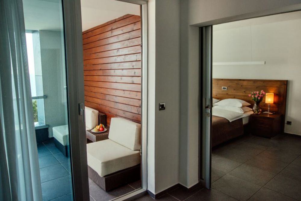 Superior Double sea side/Old Town, Avala Resort & Villas 4*