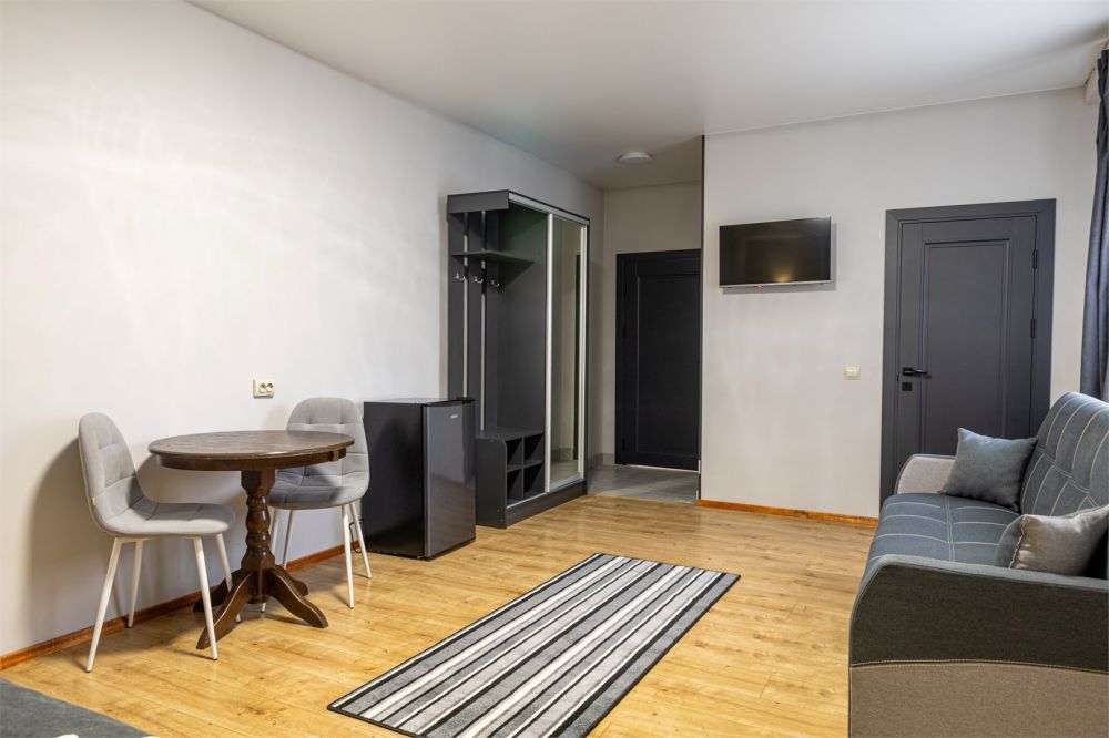 Стандарт Deluxe 2х местный с большой кроватью, Villa Vlad 3*