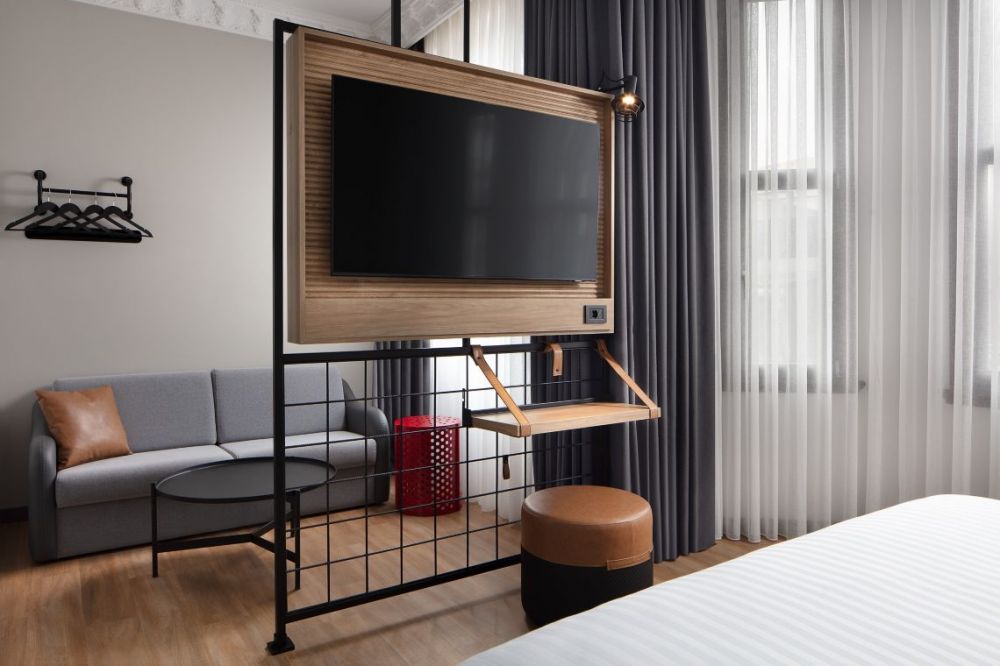 Moxy Sleeper Guest Room, Moxy Istanbul Beyoglu 5*