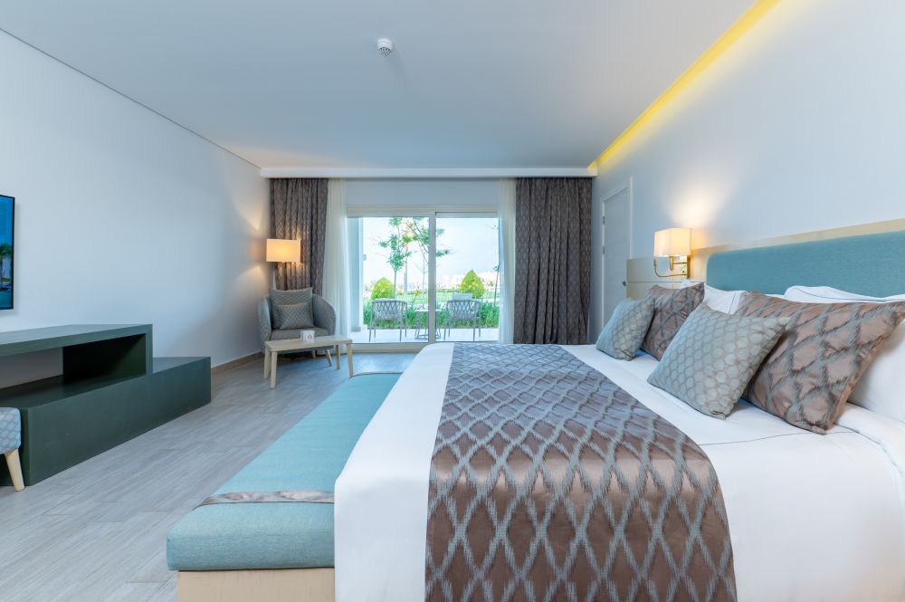 Deluxe King Room, Bougan Villea Retreat Maldives 