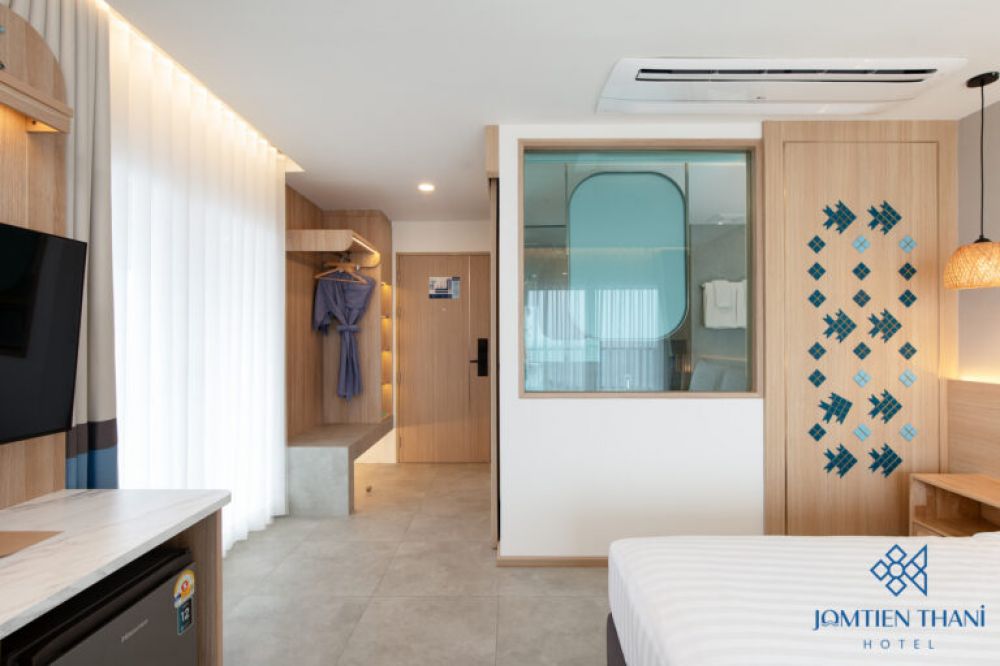 Deluxe Corner Sea View, Jomtien Thani Hotel 4*