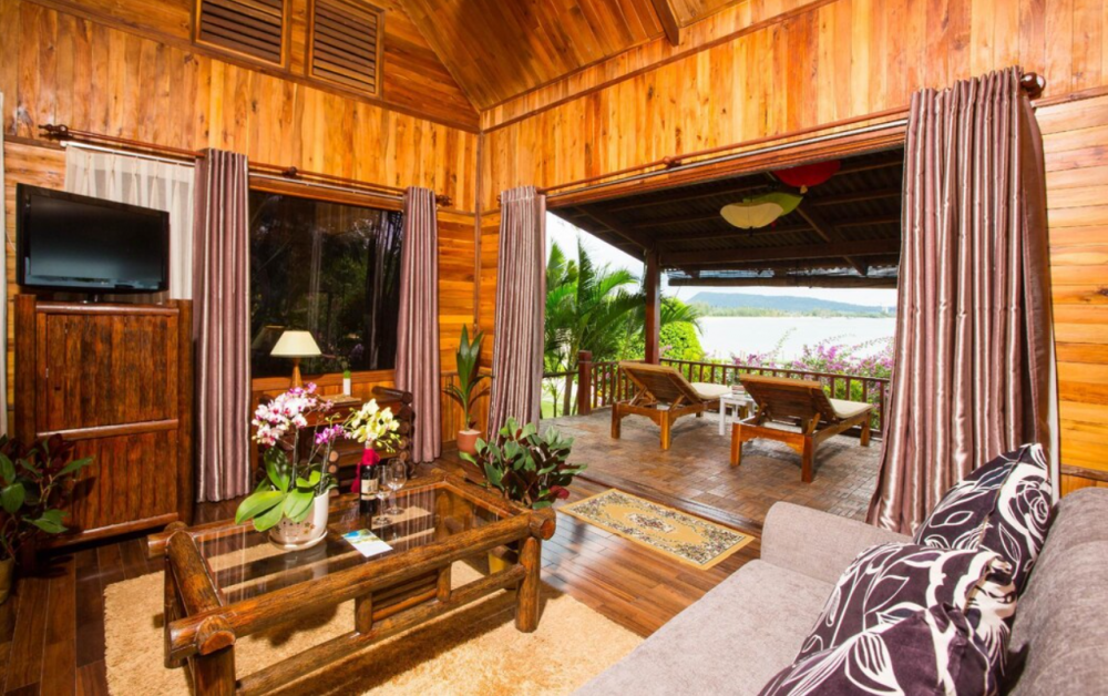 Deluxe Double Bungalow Sea View, Chez Carole Resort 3*