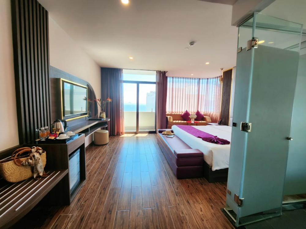 Executive Partial SV, V Hotel Nha Trang 4*