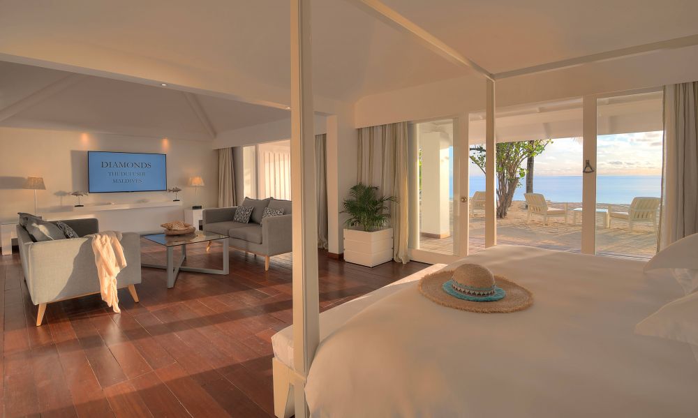 Beach Front Suite, Diamonds Thudufushi Island 5*