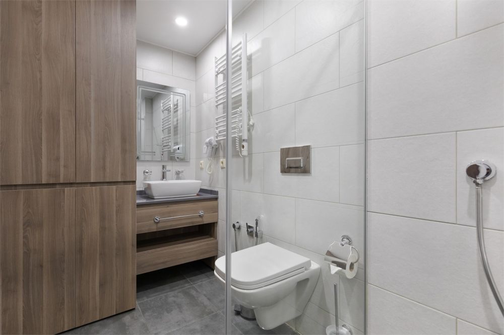 Studio triple, Wyn Residence 