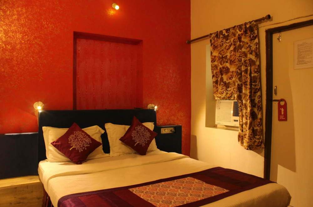 Standard AC, Manvin`s Inn 2+