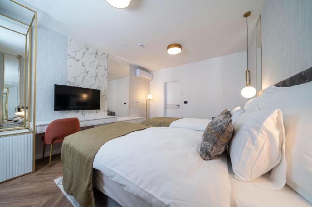 Superior Double with extra bed, Millennium 4*
