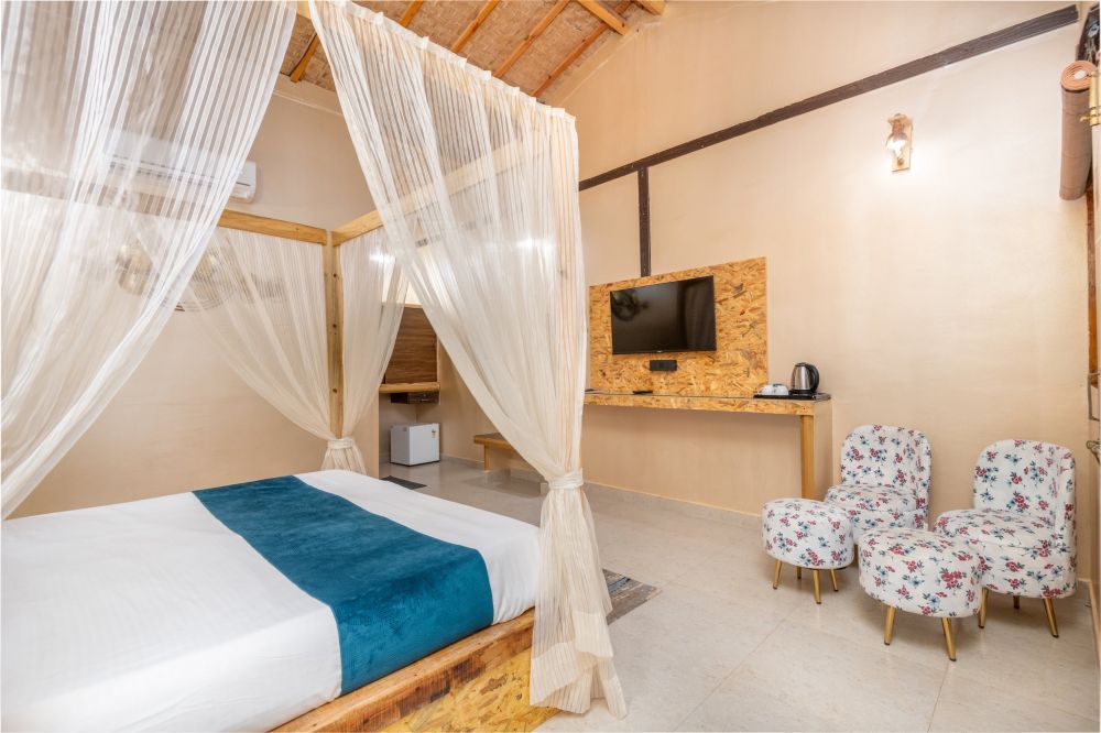 Sunflower, Amadi Beach Front Resort 4*