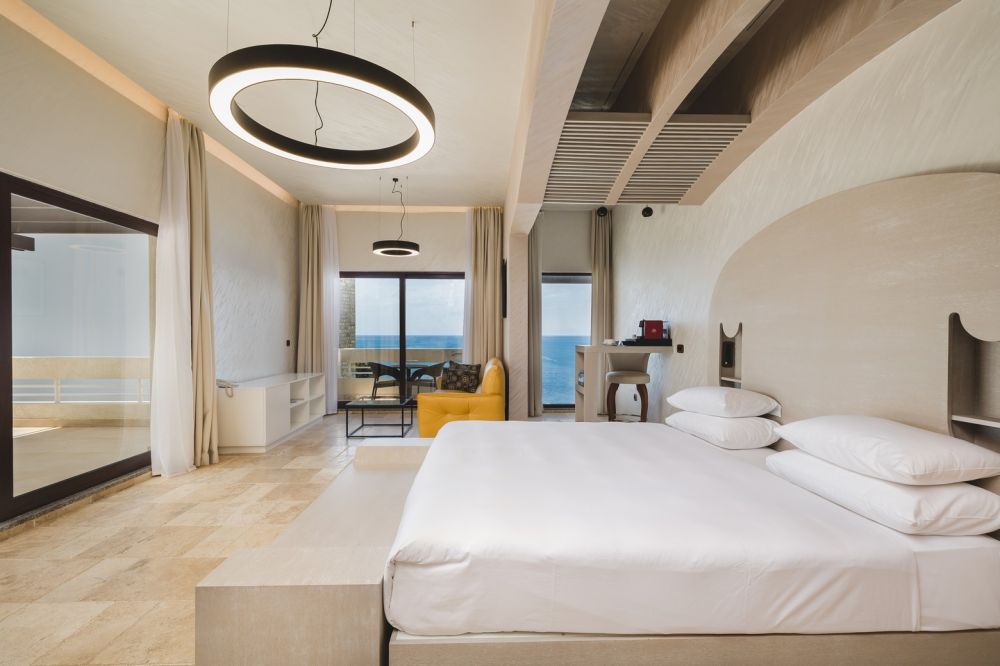 Suite Hot Tub, Radisson Resort Wind Rose 4*