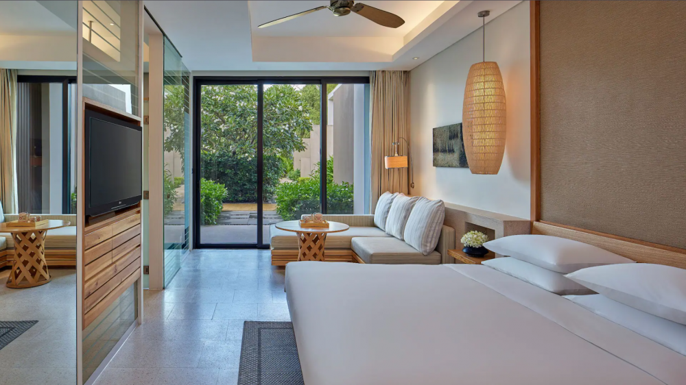 King/Twin Bedroom, Hyatt Regency Danang Resort & Spa 5*