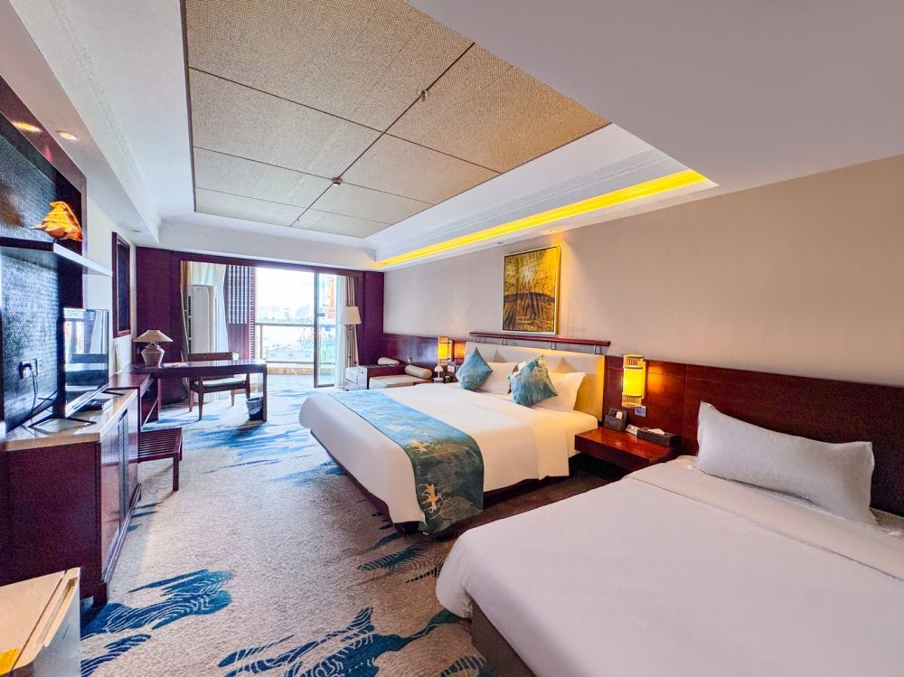 Luxury OV/ Luxury OV Family, Marina Spa Hotel Sanya 4*