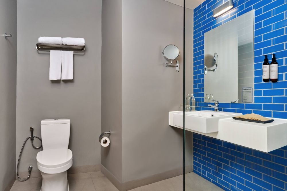 Premier Corner Room, Mercure Phuket Patong Journeyhub (ex. Journeyhub Phuket Patong) 4*