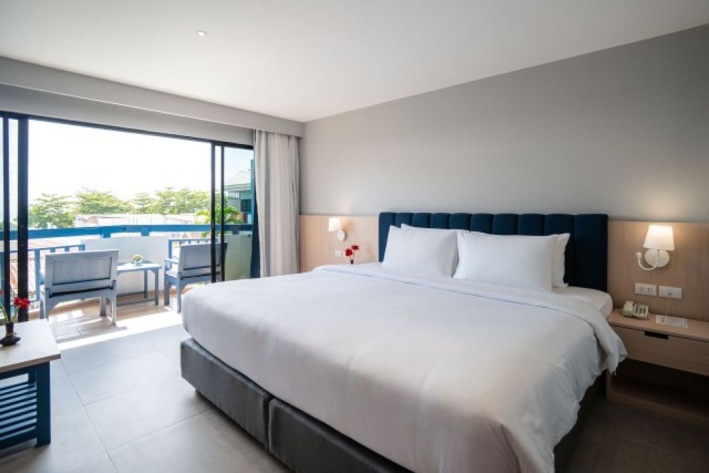 Superior Pool View room, Phuket Island View 4*