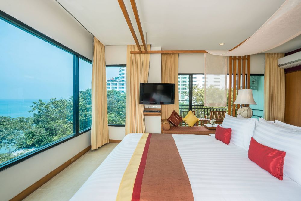 Ocean Front Ocean Wing, Cosy Beach Hotel 3+