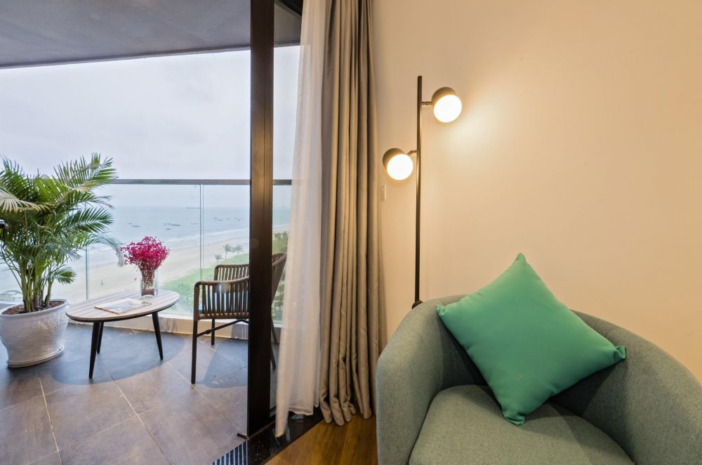 Deluxe City/Ocean View, The Code Hotel & Spa Da Nang 4*