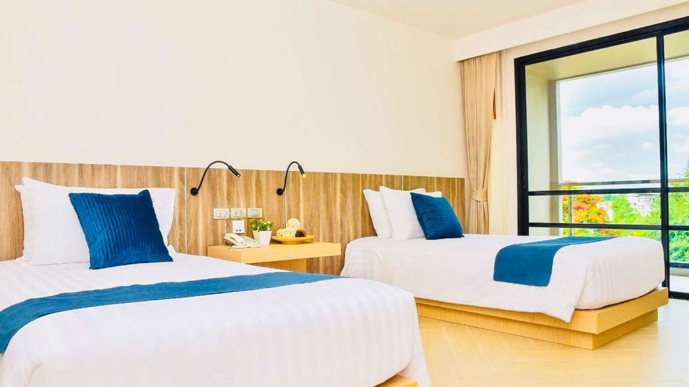 Deluxe, Golden Tulip Pattaya Beach Resort 5*