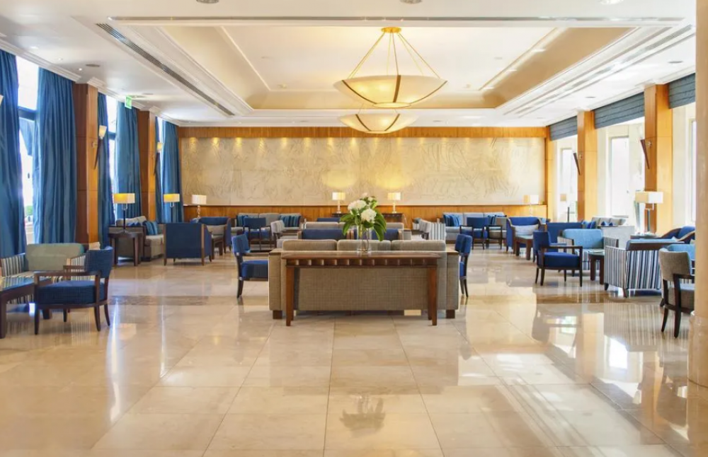 Ajax Hotel 4*