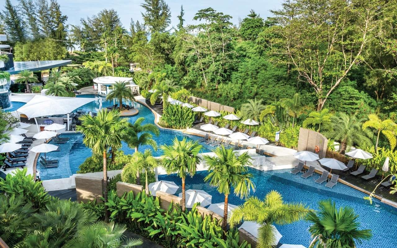 Novotel Phuket Karon Beach Resort & Spa 4*