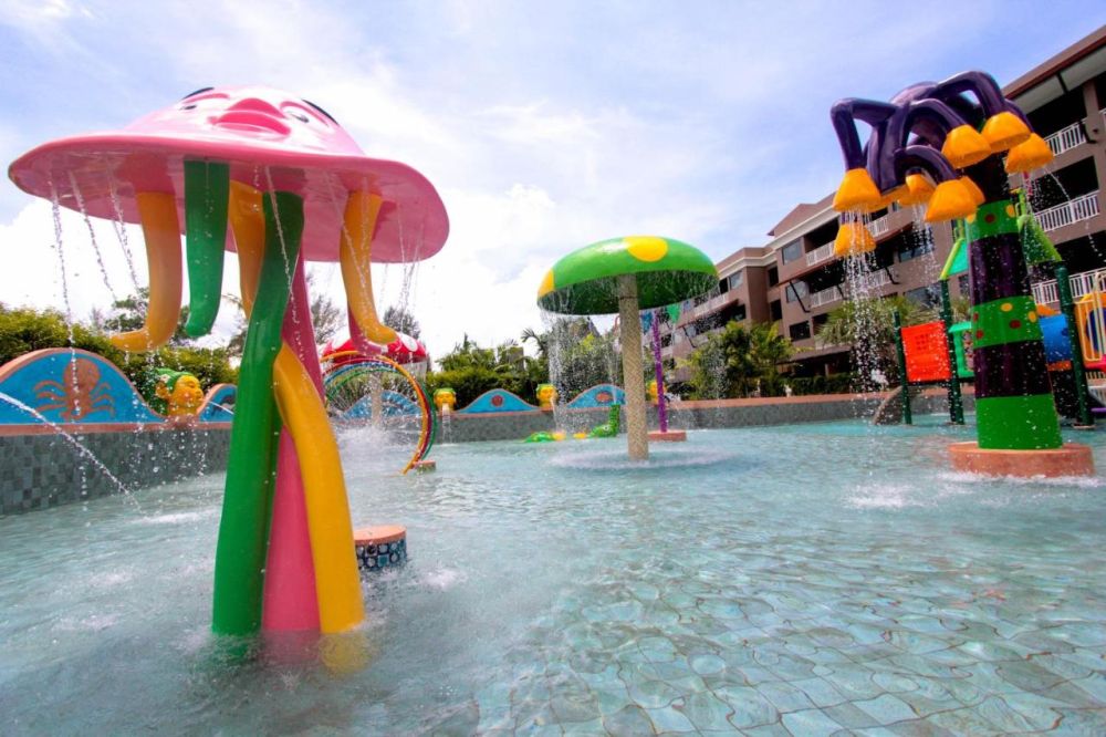 Maikhao Palm Beach Resort 5*