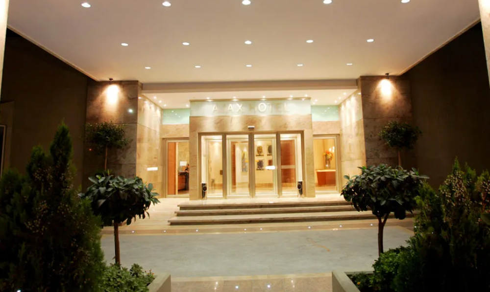 Ajax Hotel 4*