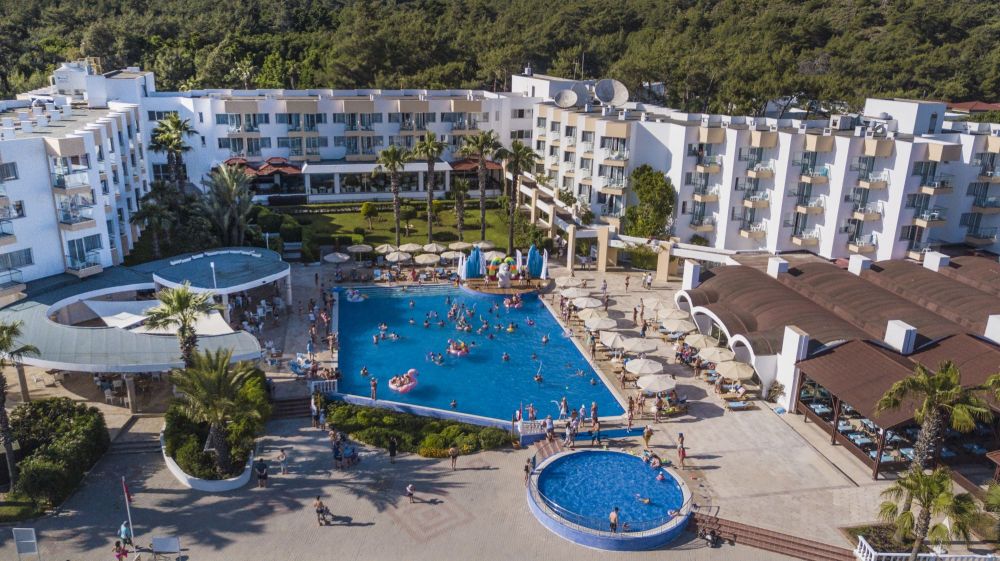 Fortezza Beach Resort Hotel 5*