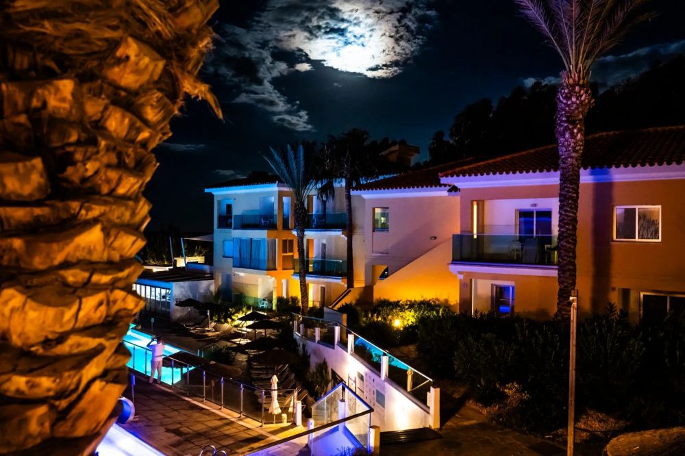 Malama Beach Holiday Village 4*