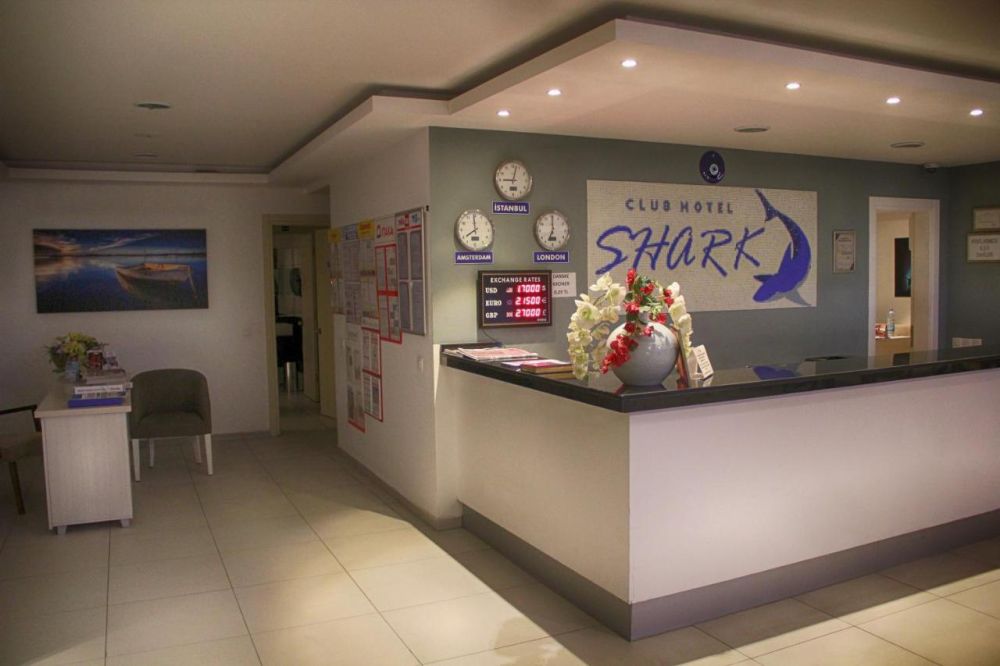 Club Shark Hotel 4*