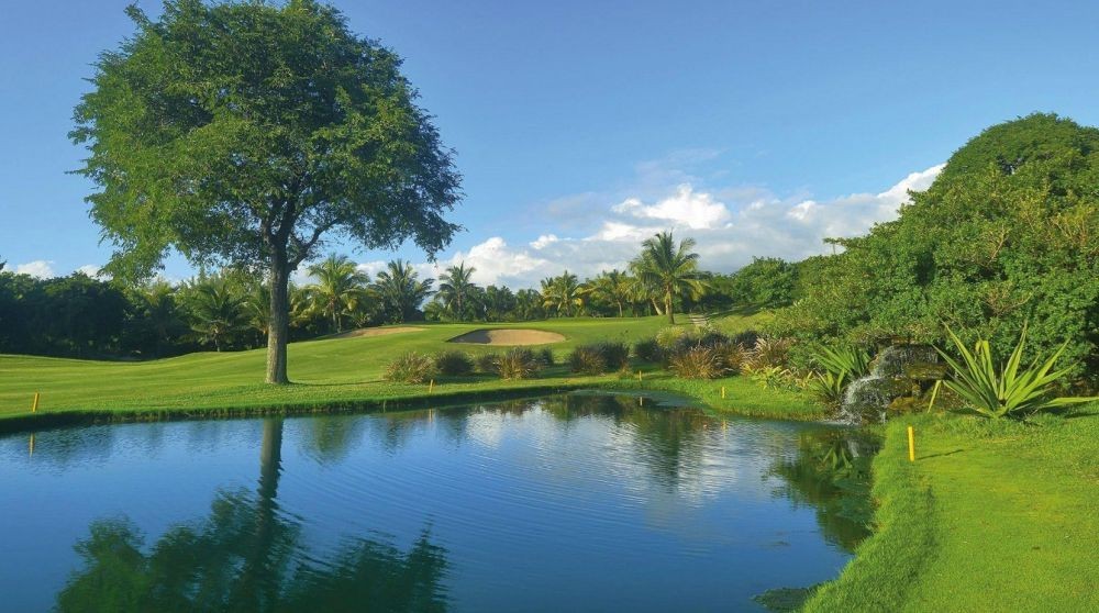 Dinarobin Beachcomber Golf Resort & Spa 5*