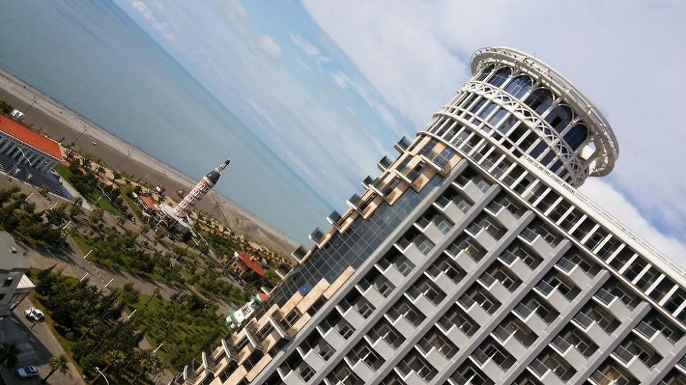 Grand Royal Aparthotel Batumi 