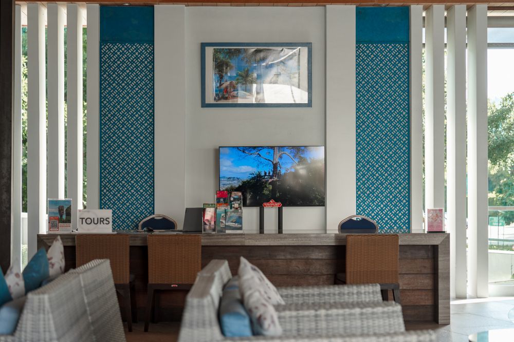 Splash Beach Resort Maikhao Phuket 5*