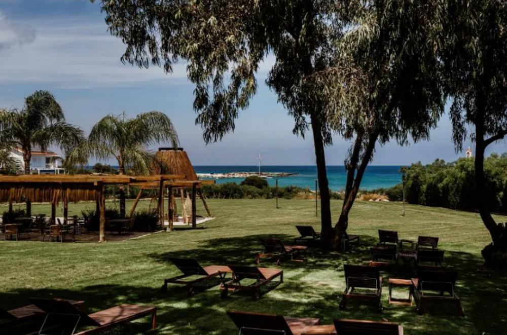 Cavo Zoe Seaside Hotel 4*