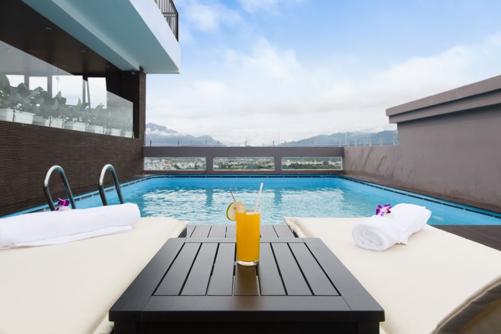 Meriton Nha Trang Hotel 4*