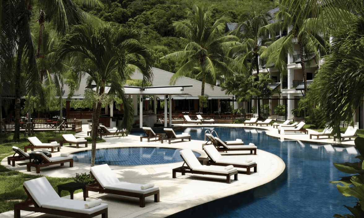 Radisson Resort & Suites Phuket (ex. Swissotel Suites Phuket Kamala Beach) 4*