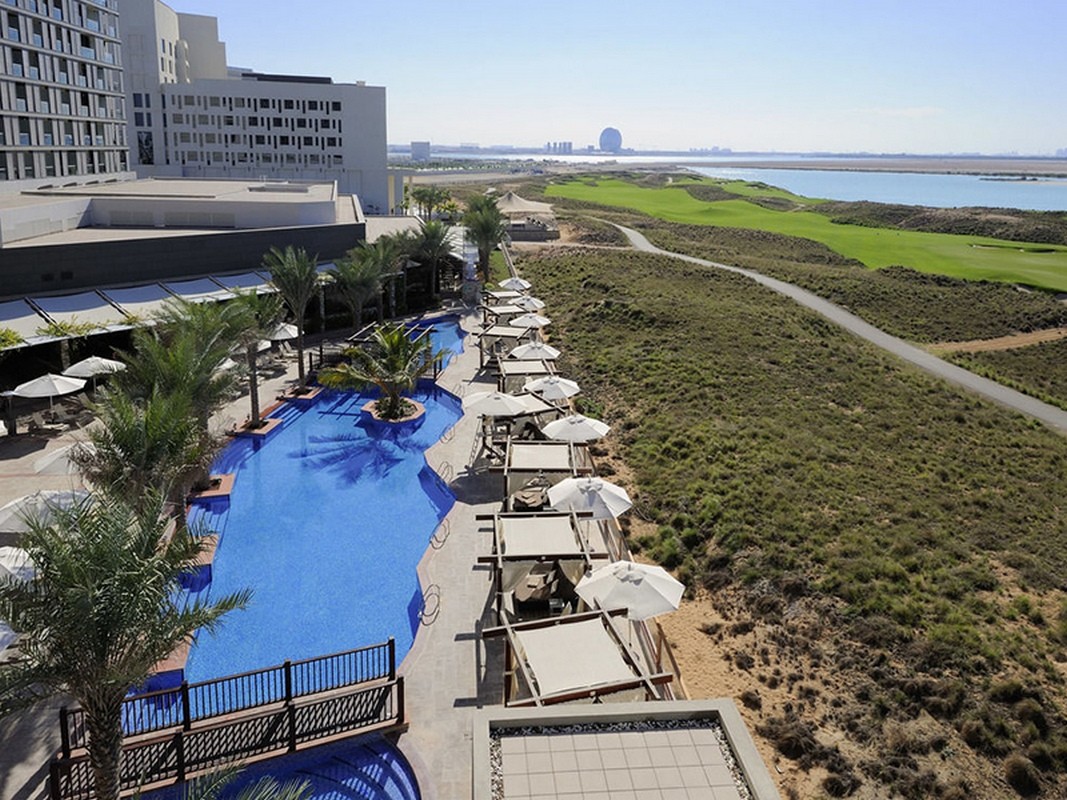 Radisson Blu Abu Dhabi Yas Island 4*