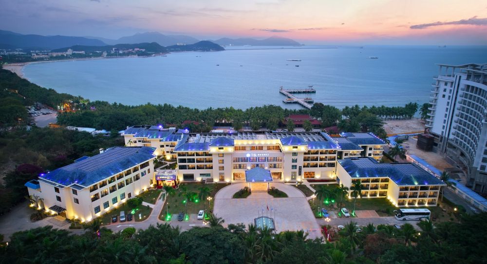 Хайнань остров бухта Дадунхай отель Харман. Хайнань бухта Санья. Sanya Tsingneng Landscape Coastal Hotel 4*. Хуалюкс Санья алунвань Резорт 5.