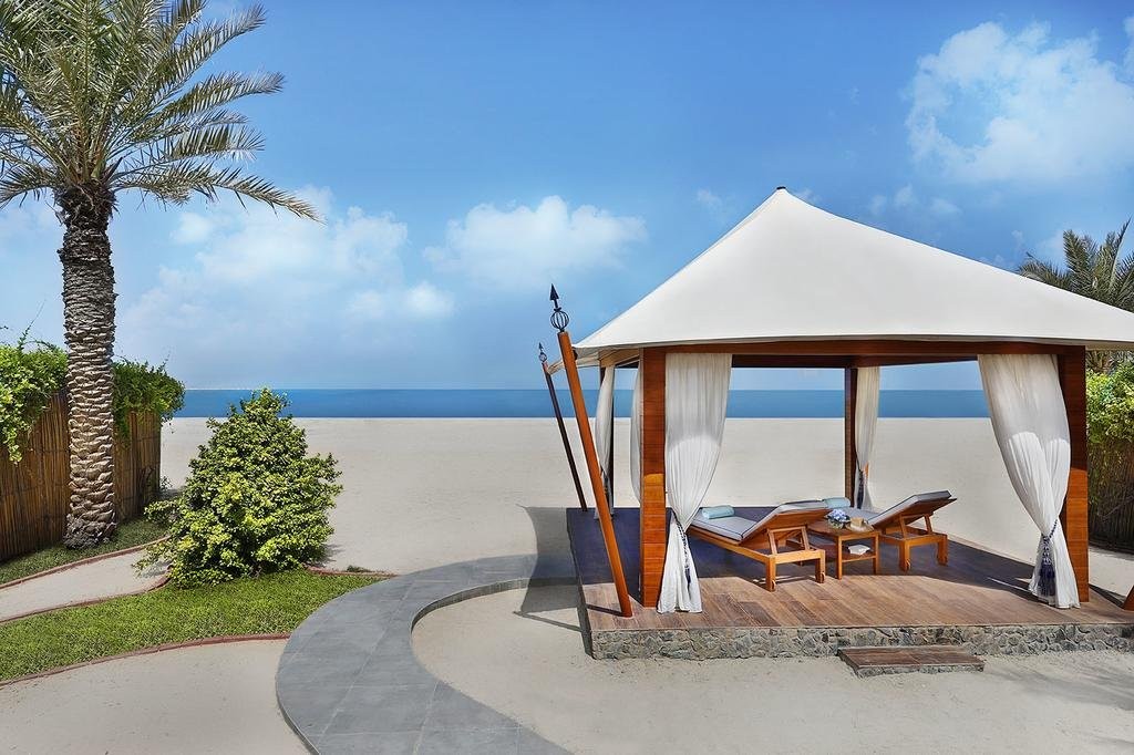 The Ritz Carlton Ras Al Khaimah Al Hamra Beach 5*