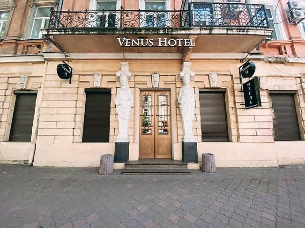 Venus Hotel 3*