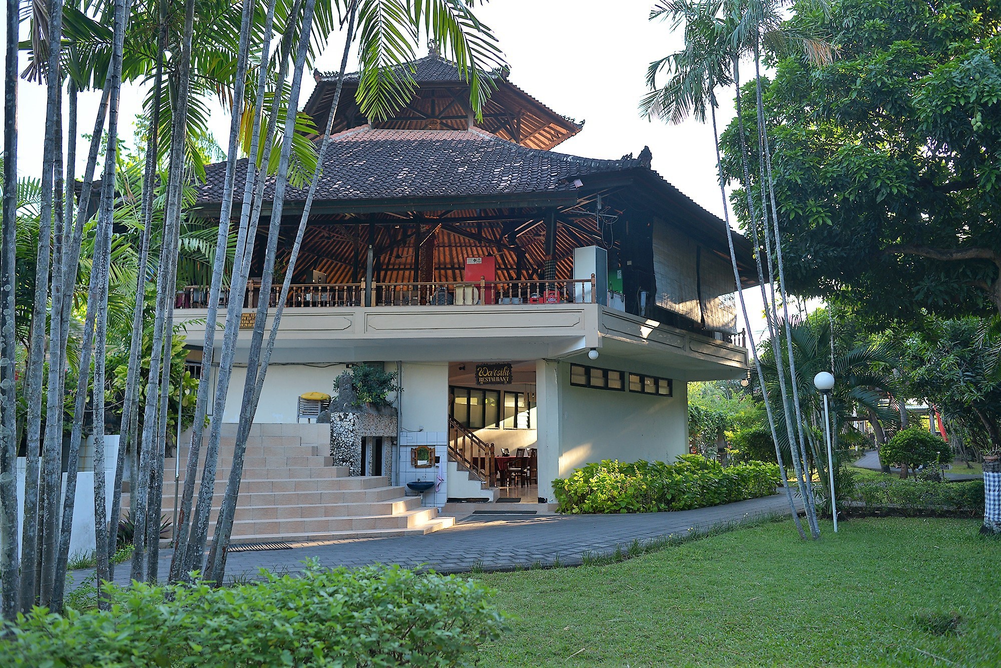 Palm Beach Hotel Bali 3*