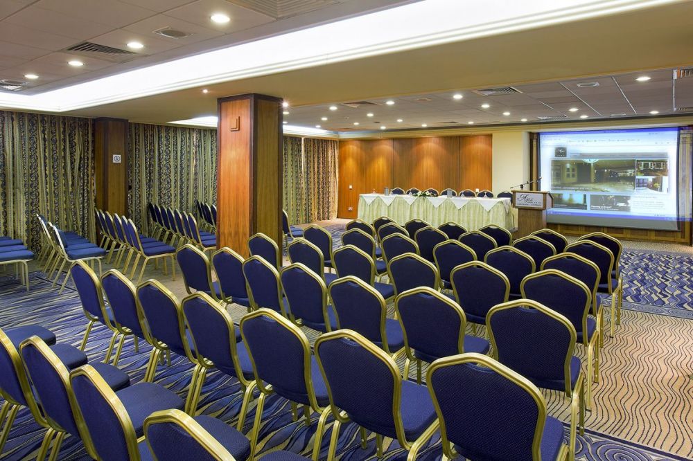 Ajax Hotel 4*