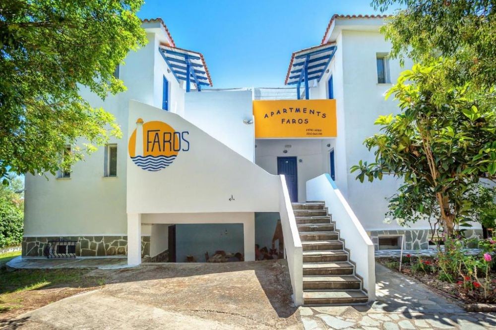 Xenios Faros Apartments 2*