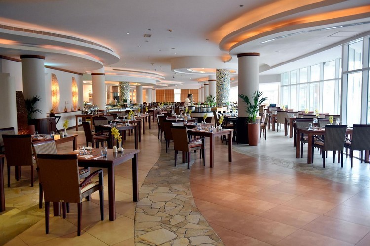 Fujairah Rotana Resort and Spa 5*