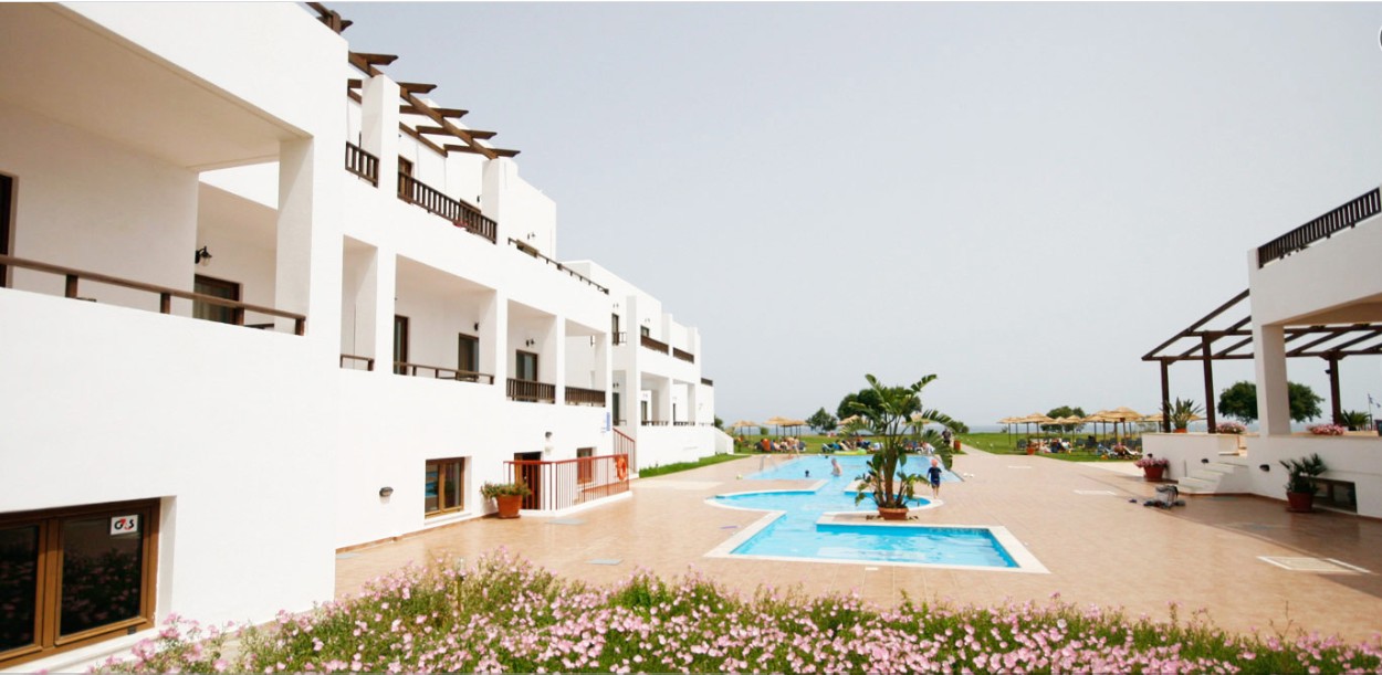 Geraniotis Beach Hotel 4*