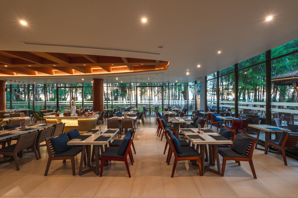 Splash Beach Resort Maikhao Phuket 5*