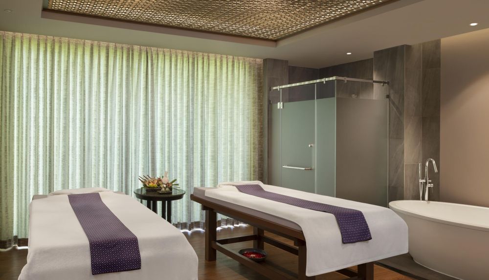 Le Meridien Khao Lak Beach 5*