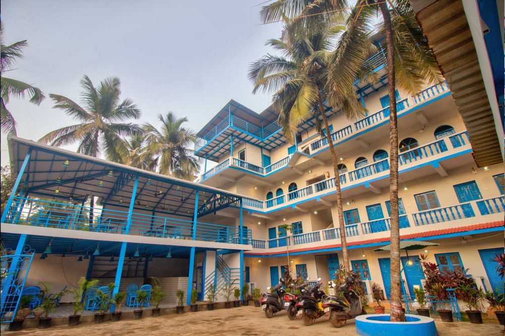 Mandrem Retreat Beach Resort 2*