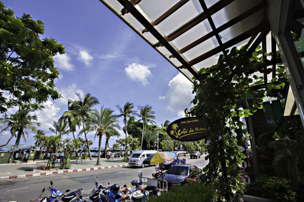 Twin Palms Resort Pattaya 3*