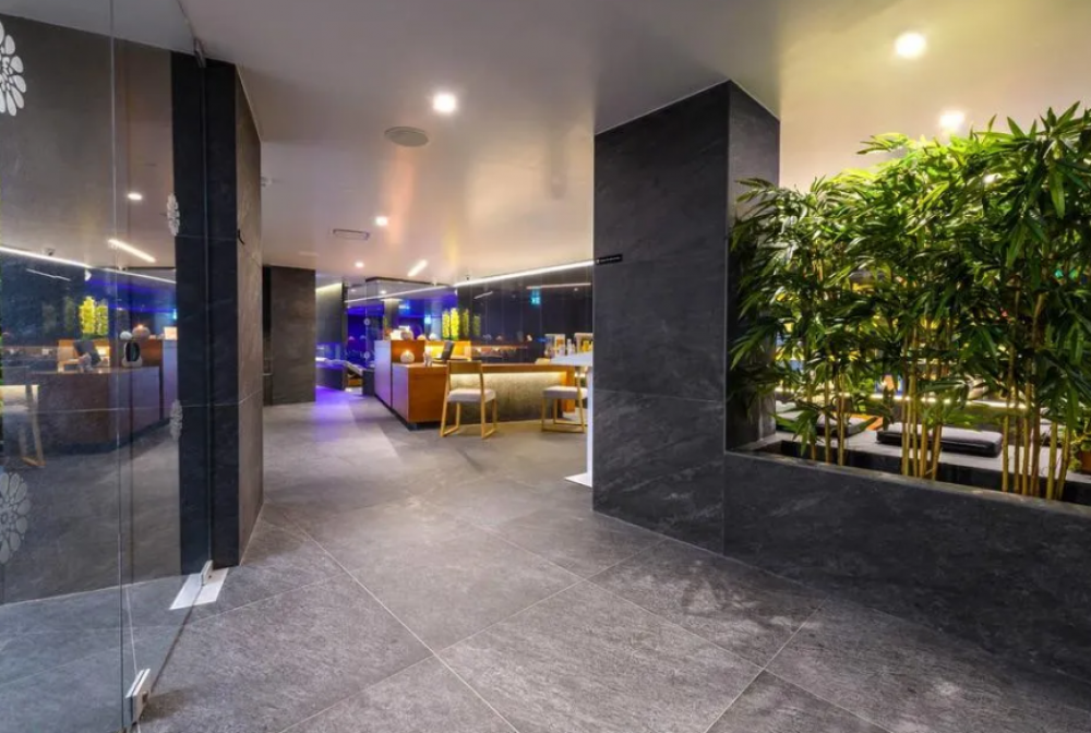 Ajax Hotel 4*