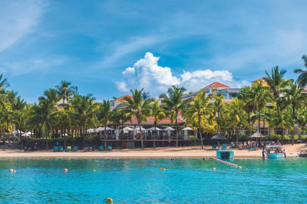Mauricia Beachcomber Resort & SPA 4*