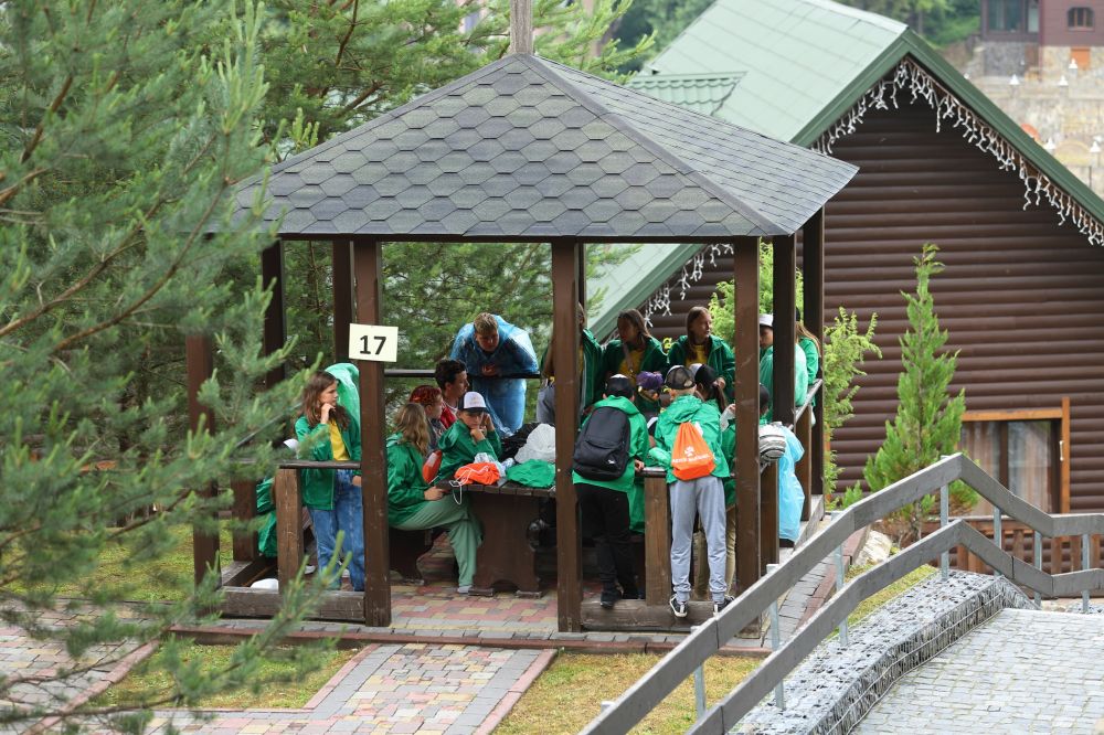 Детский лагерь «Артек Буковель Лесной» | Дитячий табір «Артек Буковель Лісовий» 